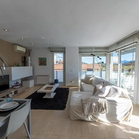 Apartament Montserrat *