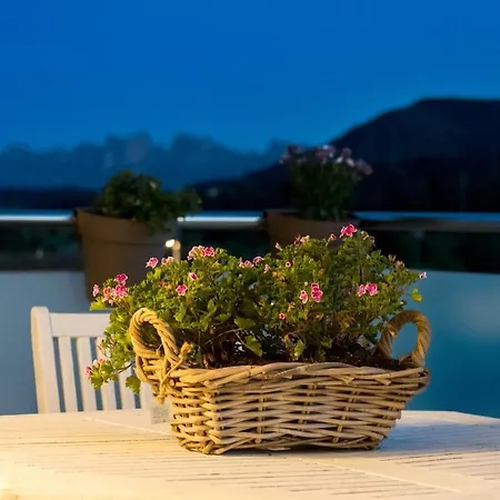 Apartment Montserrat Callus
