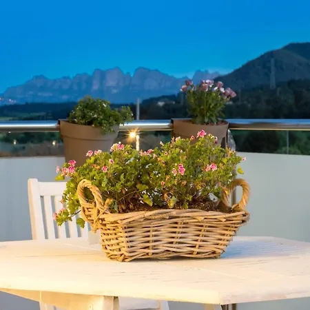 Apartament Montserrat *